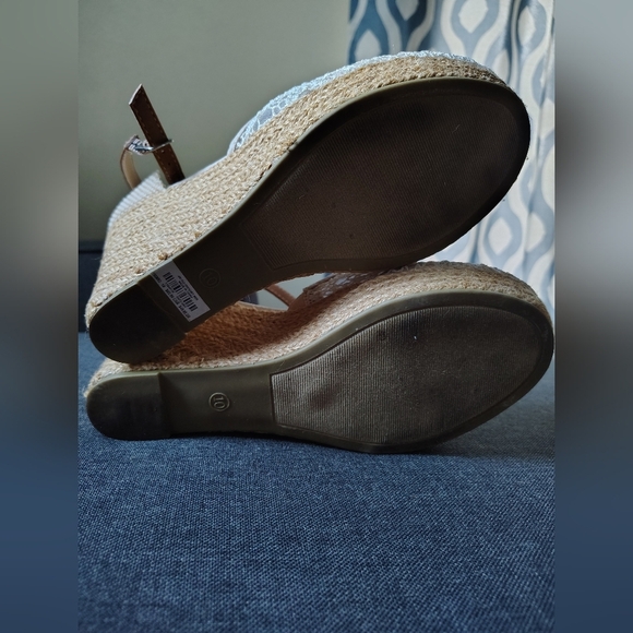 Torrid Lace Espadrille Wedge Size 10W - Picture 6 of 6